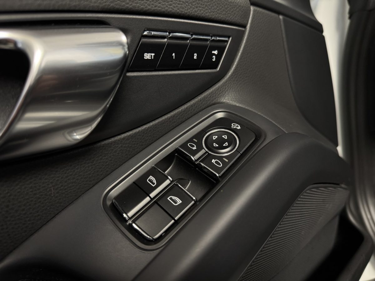 2013 PORSCHE BOXSTER 981 2L7 265CV PDK