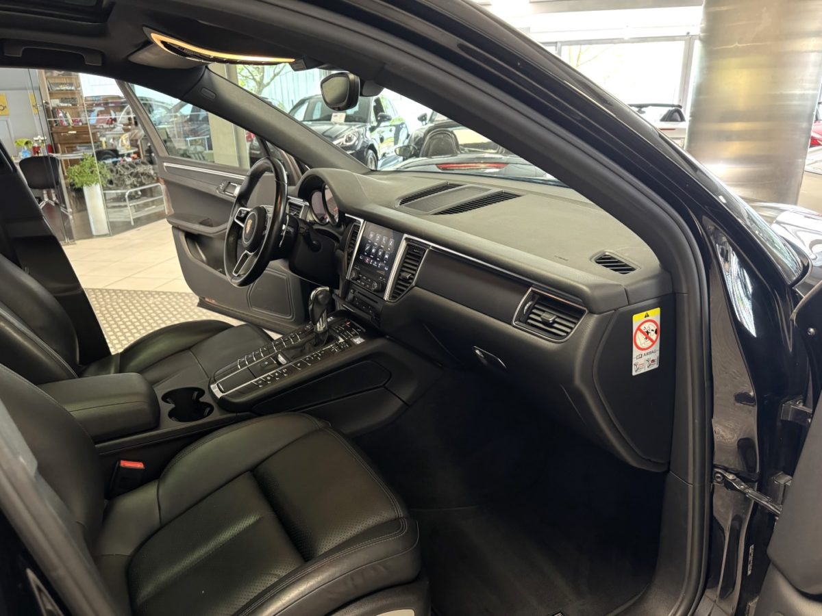 2017 PORSCHE MACAN 2.0 Litres turbo 252CV PDK