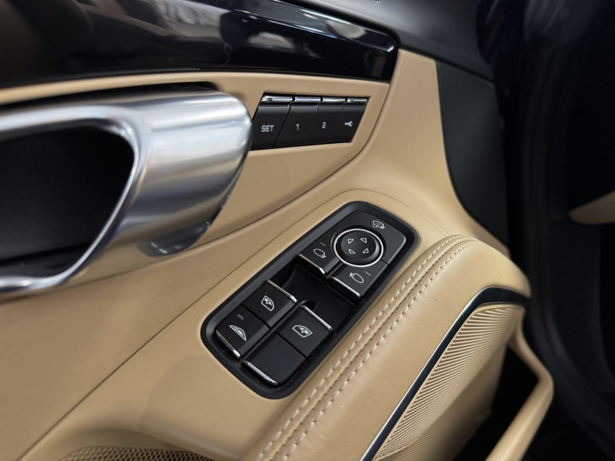 2017 PORSCHE 991 CARRERA 4S CABRIOLET PHASE 2 3L0 420CV PDK
