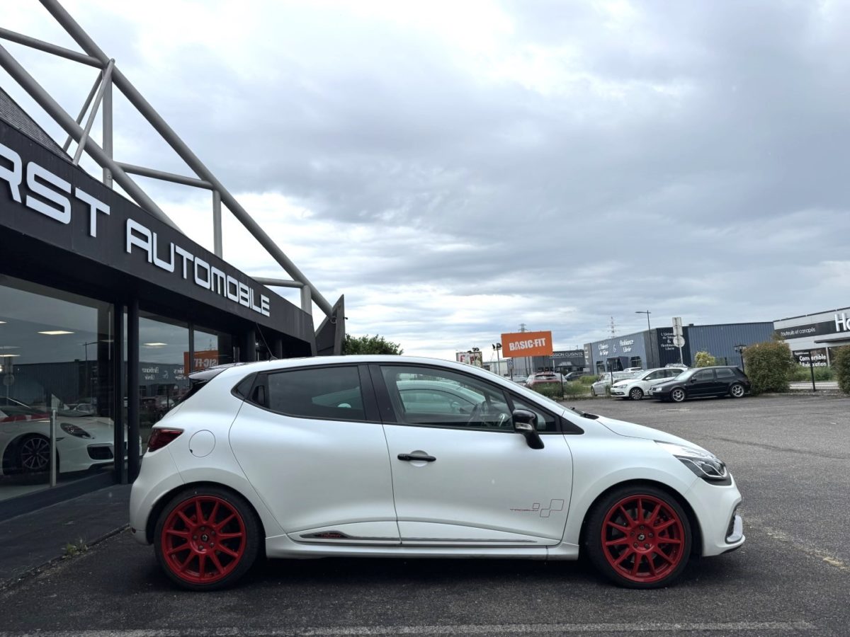 2016 Renault CLIO IV RS TROPHY EDC 1L6 220CV BVA