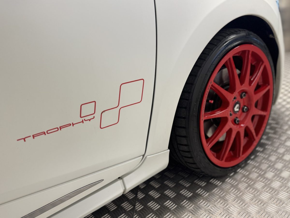 2016 Renault CLIO IV RS TROPHY EDC 1L6 220CV BVA