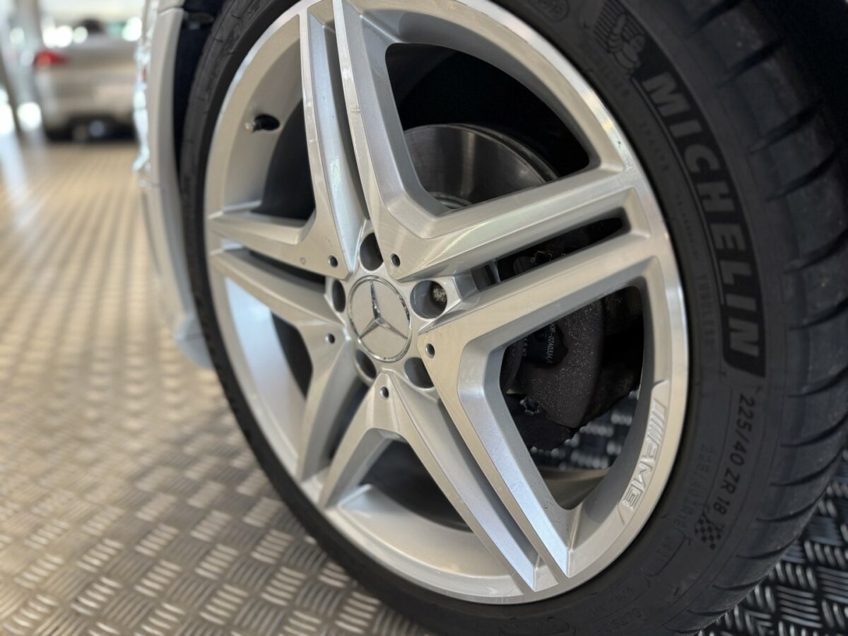 2009 MERCEDES SLK 200 KOMPRESSOR AMG BVA5 1L8 184CV