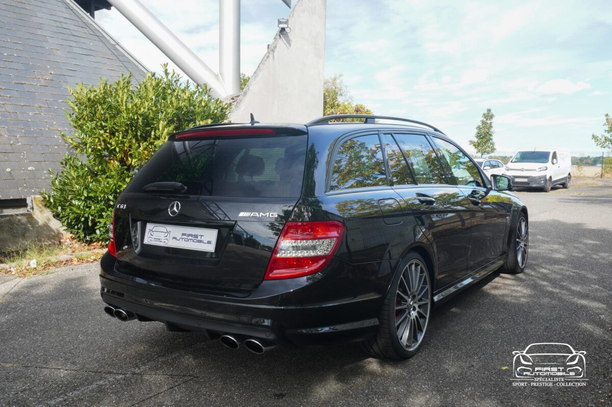 2011 MERCEDES BENZ C 63 AMG BREAK V8 6.3L 457 CH BVA7